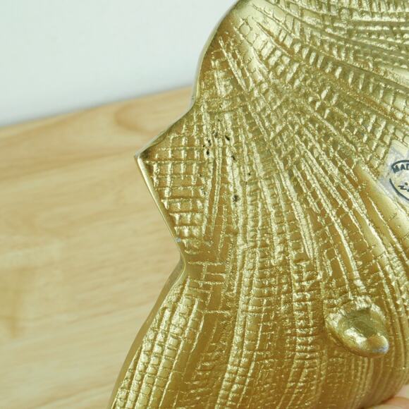 Vintage Shell Ashtray Trinket Dish Gold Tone Aluminum Ihi India Coastal Beach - Picture 9 of 10